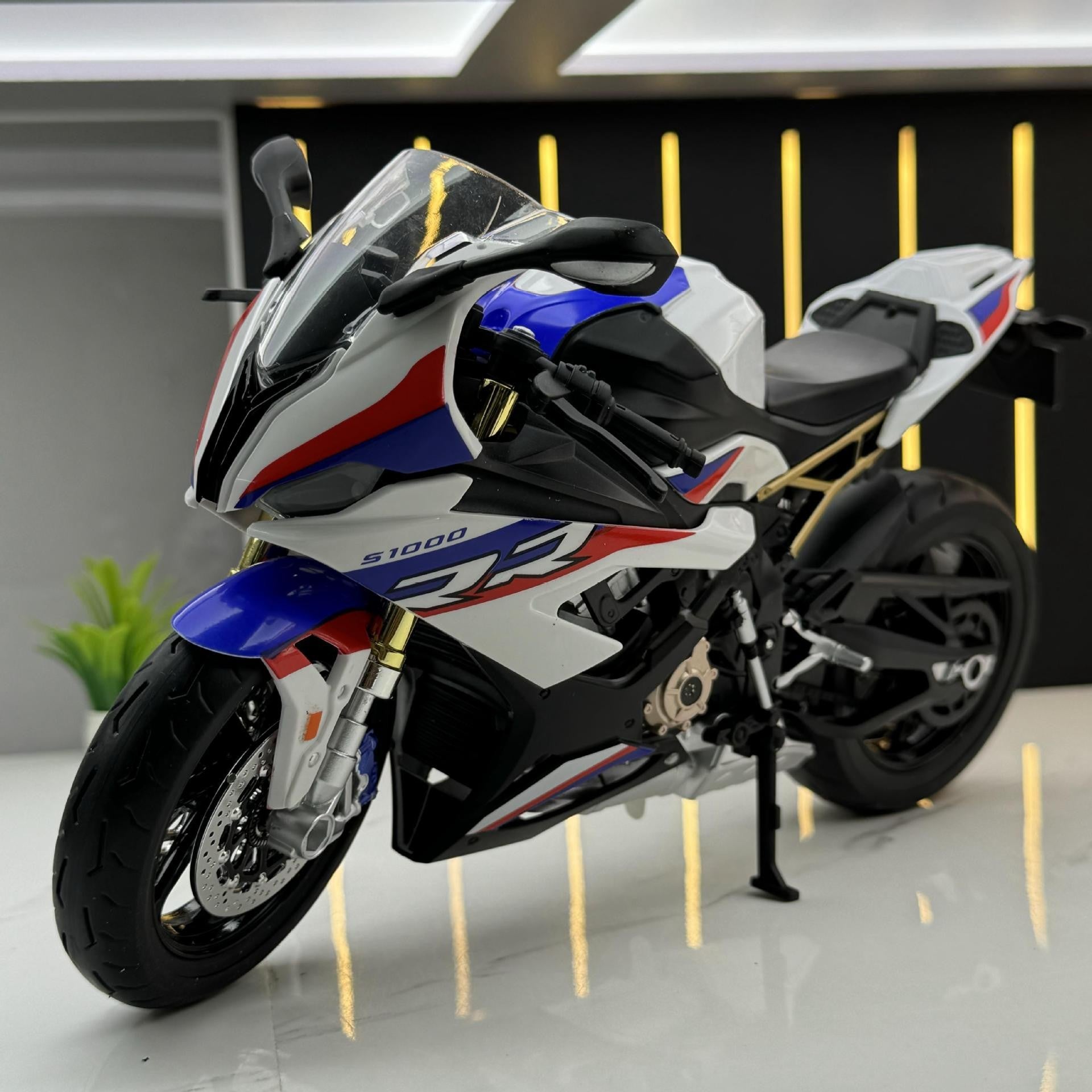 Simulation alloy motorcycle model
