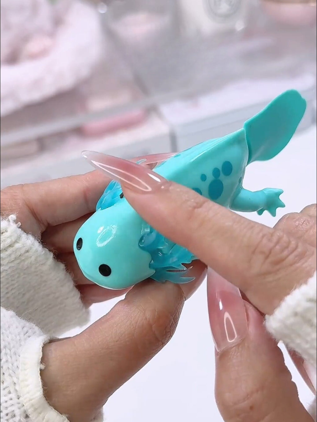 Electronic toy fish