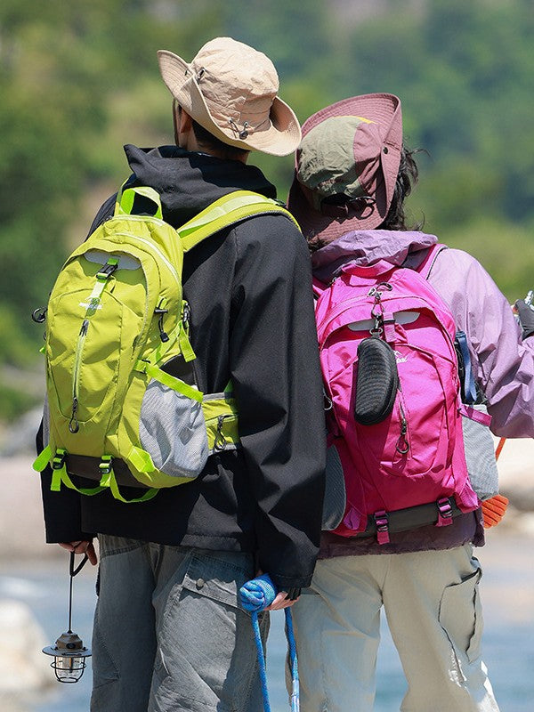 Lightweight Hiking Backpack with Air Cushion and laptop sleeve