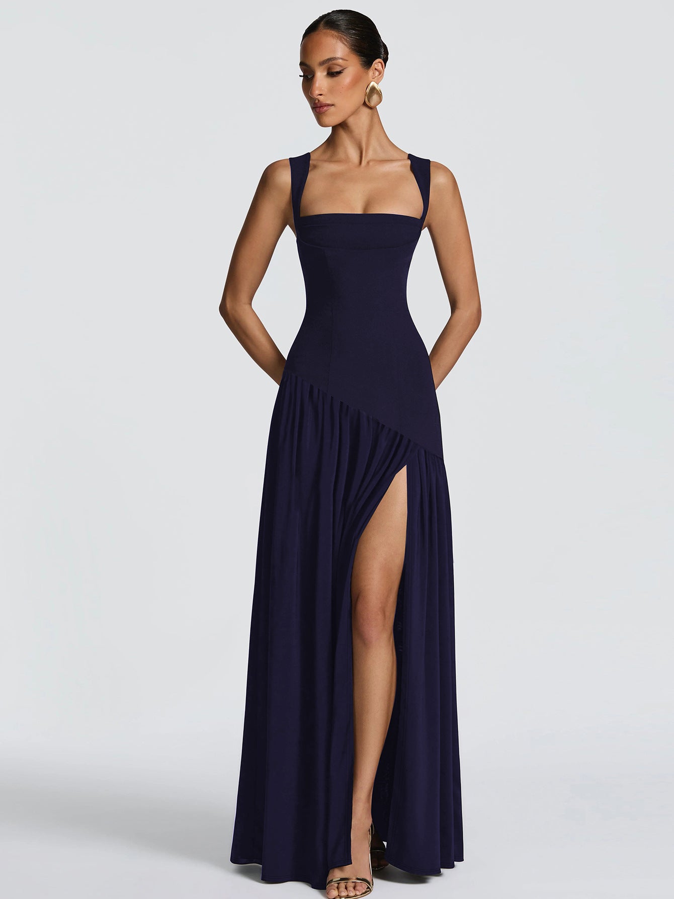 Elegant Sleeveless Ribbon Dress