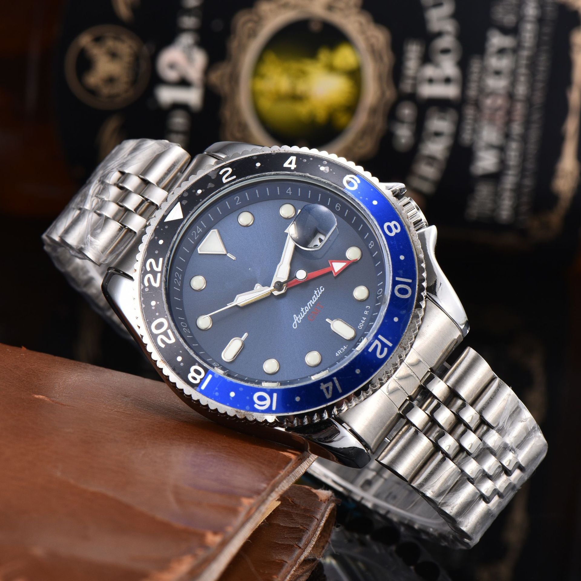 Men's Quartz Watch with Alloy Strap