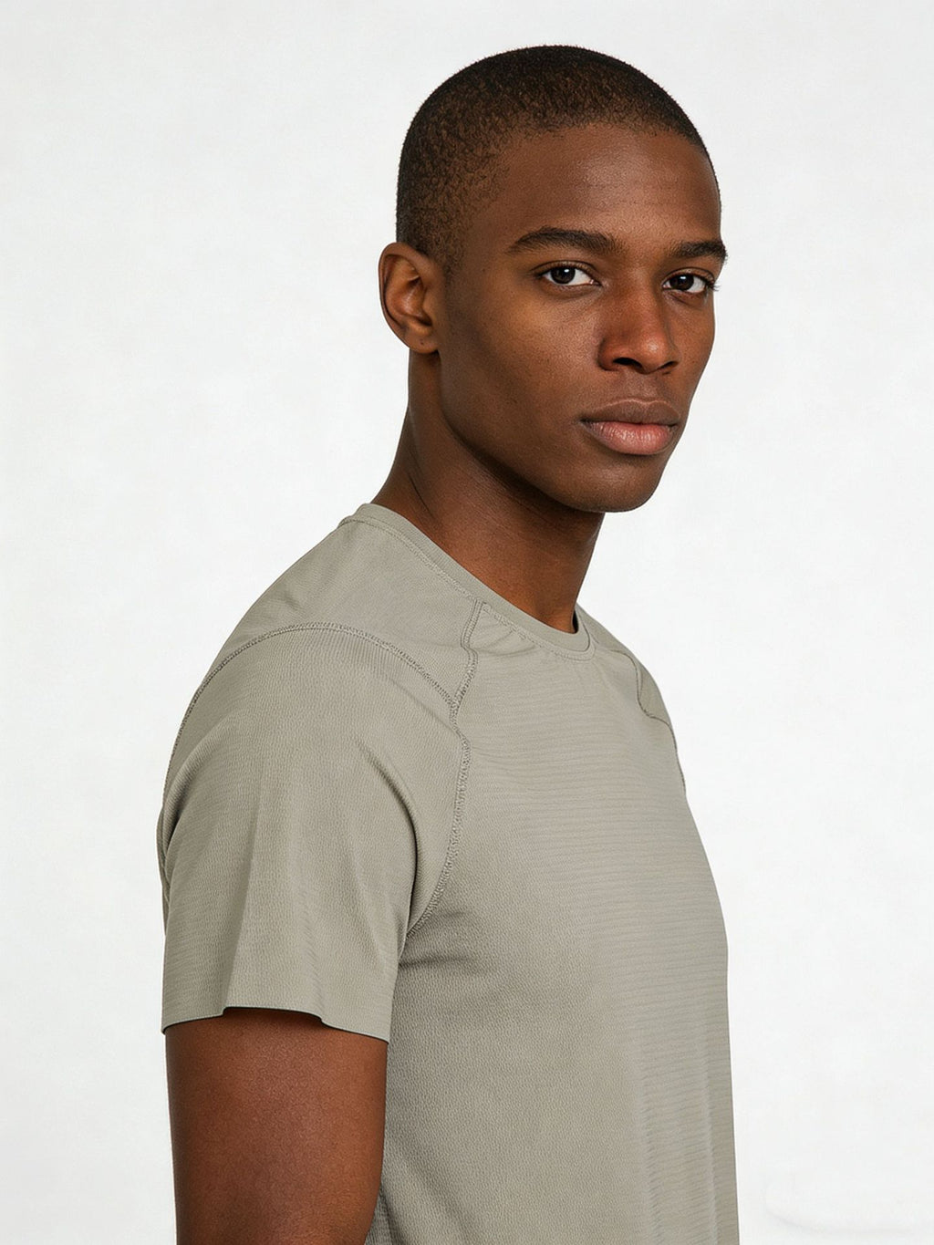 Summer T-Shirt Short-Sleeved Men's Seamless Ice Silk Breathable Quick-Drying Sun Protection Anti-Un Pure Color Youth Sports Round Neck T-Shirt for Men