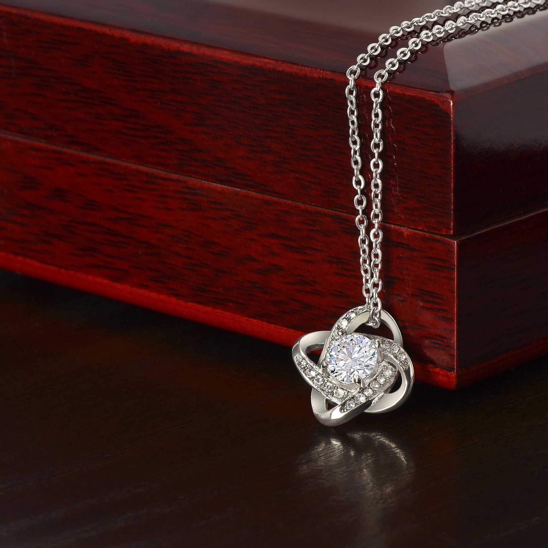 "To My Mom" Heart Pendant Necklace Gift Set | Sparkling Zirconia Titanium Steel Jewelry With Luxury Wooden Box For Mother's Day & Birthday