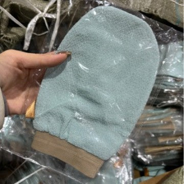 Exfoliating Bath Glove for Skin Cleansing