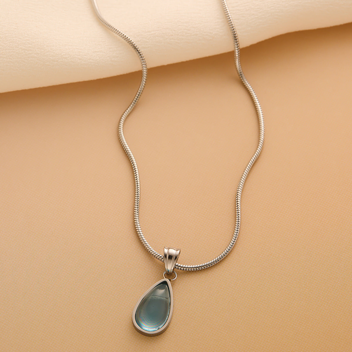 French Style Green Water Drop Titanium Steel Necklace