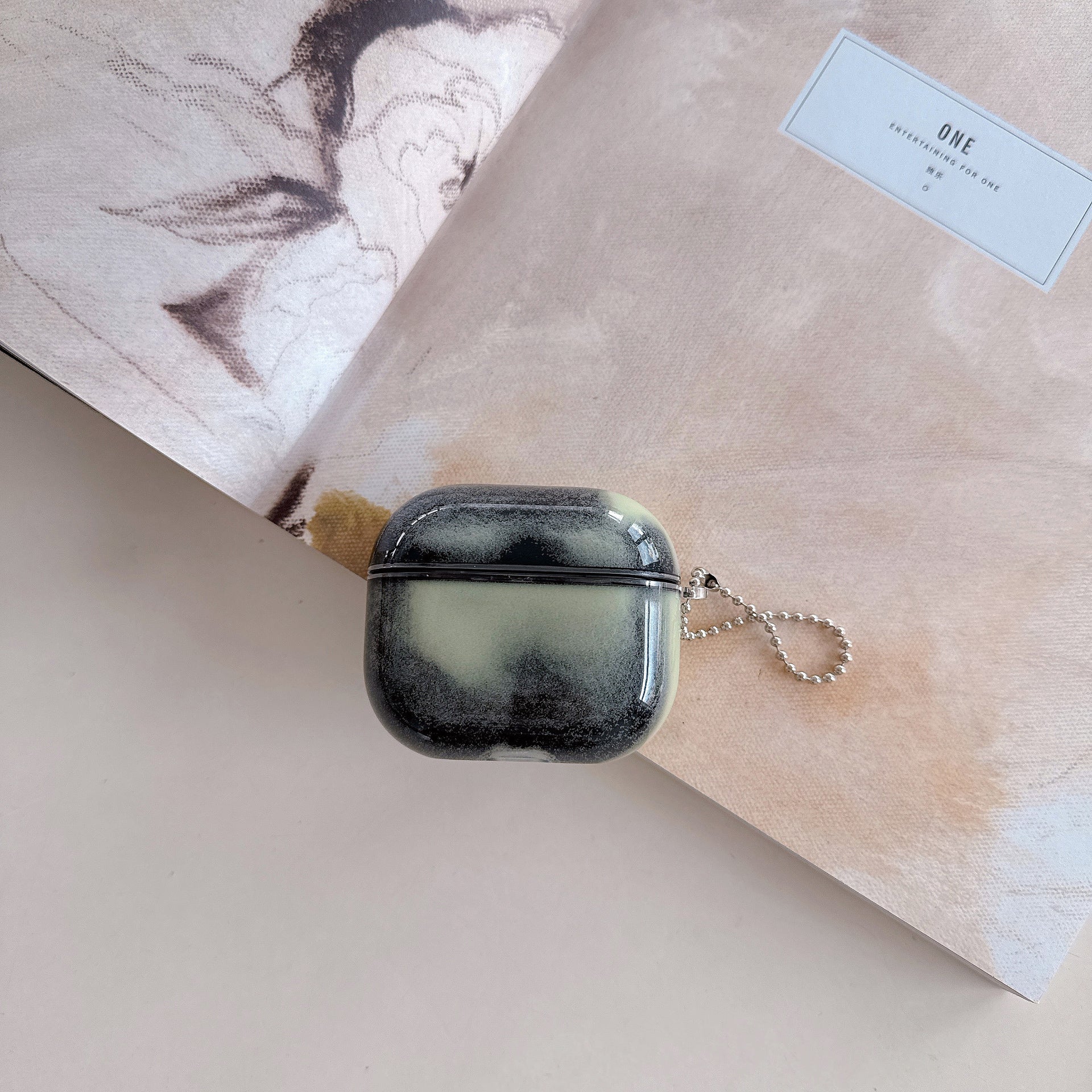 Luminous Quicksand AirPods Protective Case