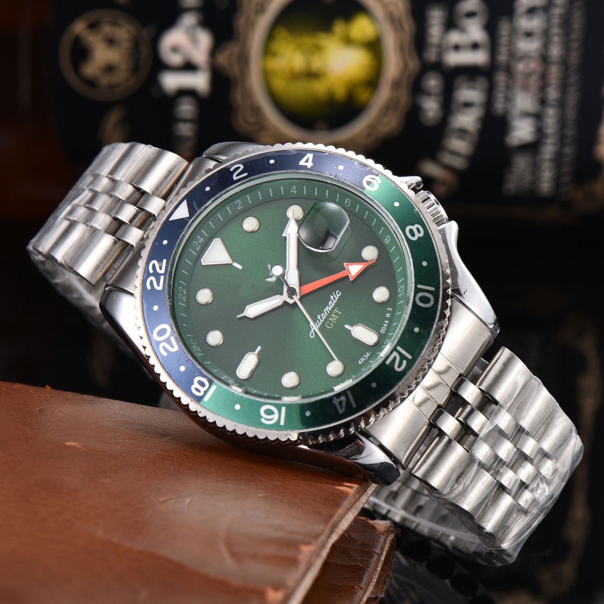 Men's Quartz Watch with Alloy Strap