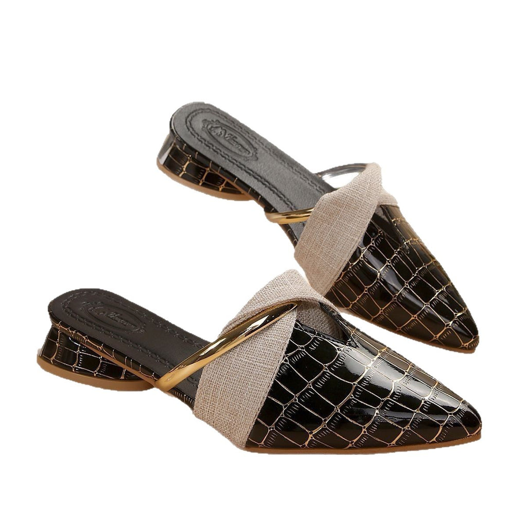 Pointed Toe Snake Pattern Low Heel Slippers