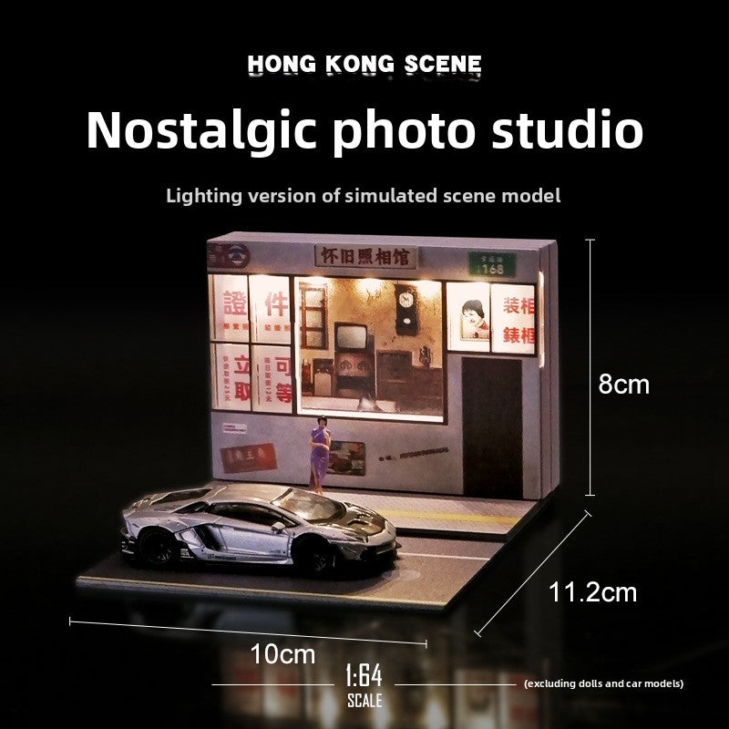 Premium 1:64 Scale Lights-Up Miniature Street Scene Diorama