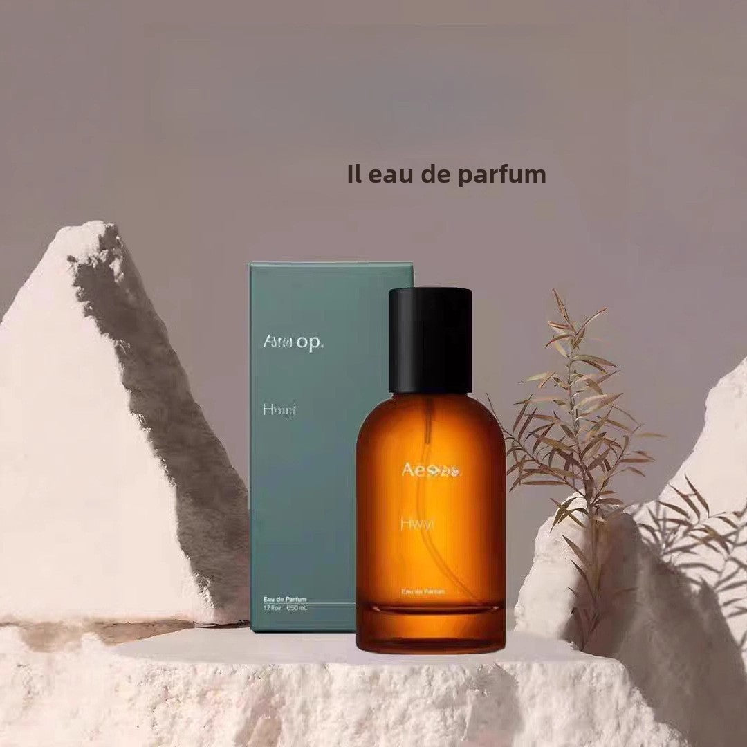 Wood-tone perfume