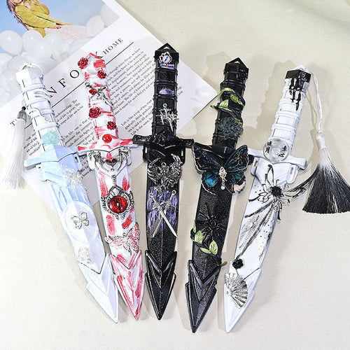 "Artistic Handcrafted Dagger: Premium Gothic Display Piece"