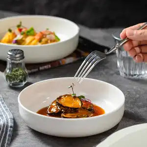 Deep Dish Bone China Plate for Dining