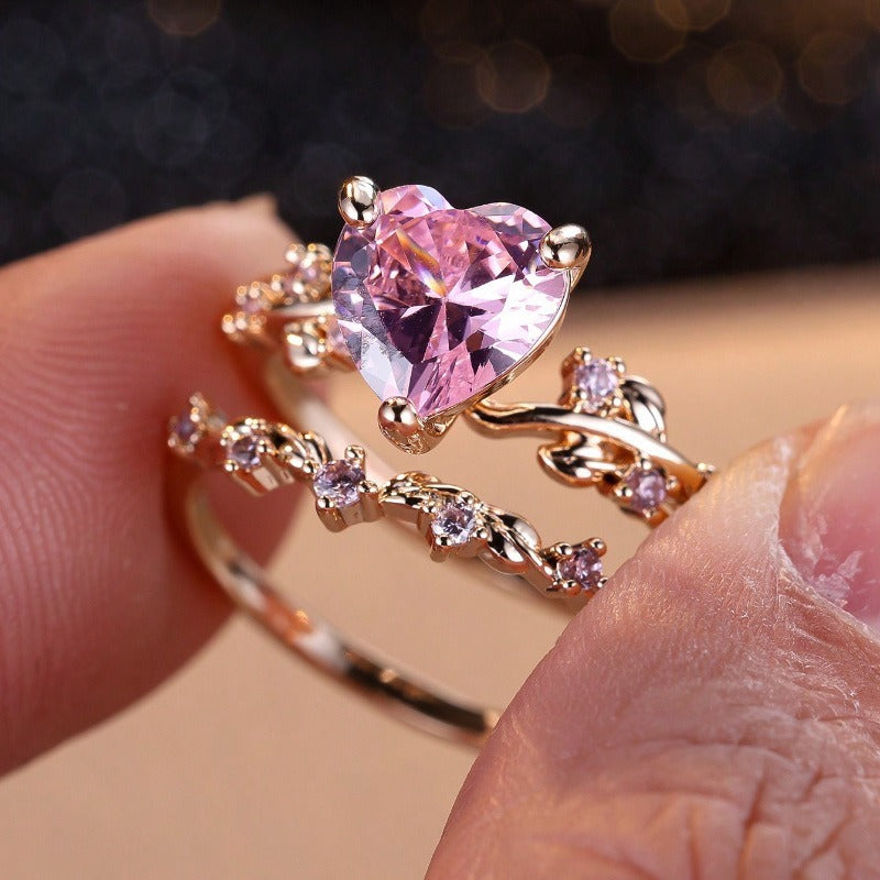 Zircon Inlaid Heart-Shaped Ring Set