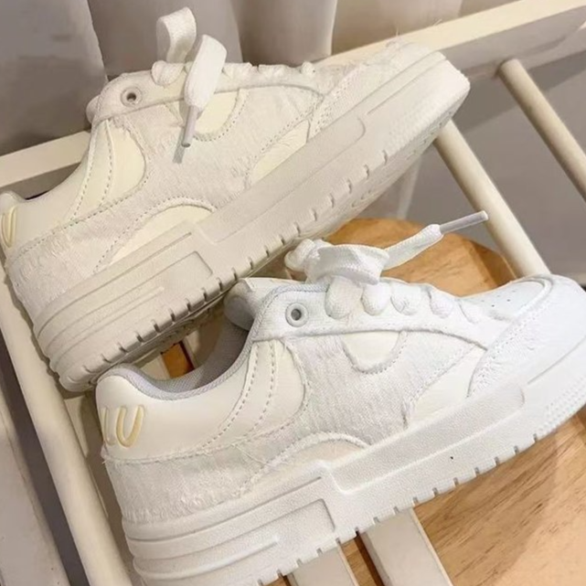 Casual Thick-Soled Women Sneakers Breathable Round Toe Leisure Shoes
