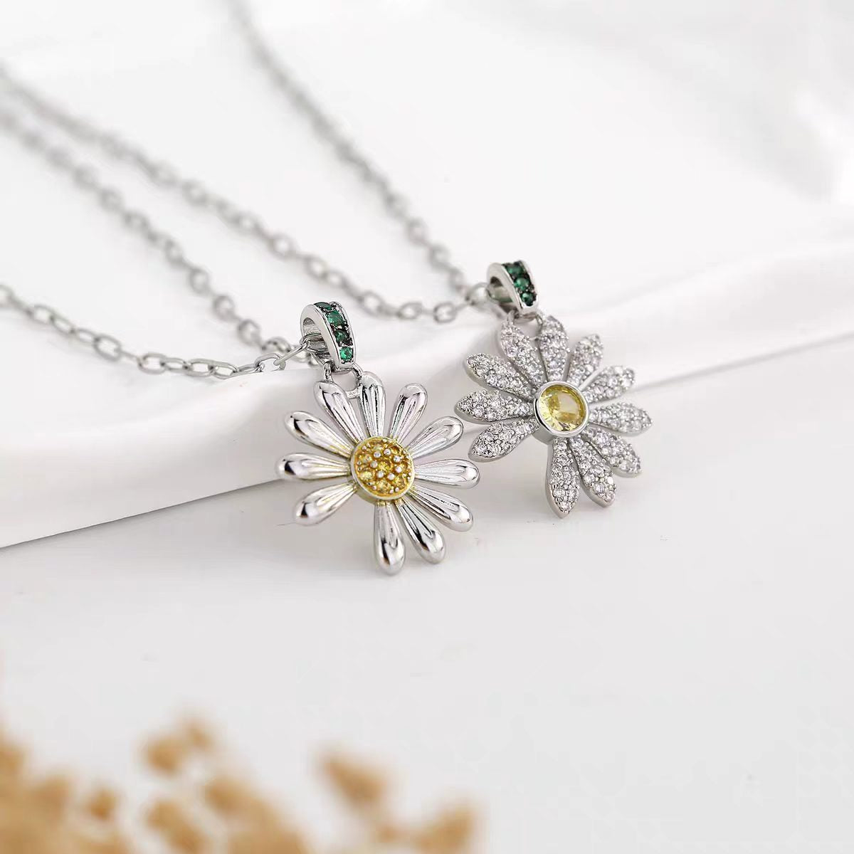 Sparking Crystal Daisy Flower Pendant Necklace | Adjustable Square Chain Floral Jewelry | cute Summer Gift For Her