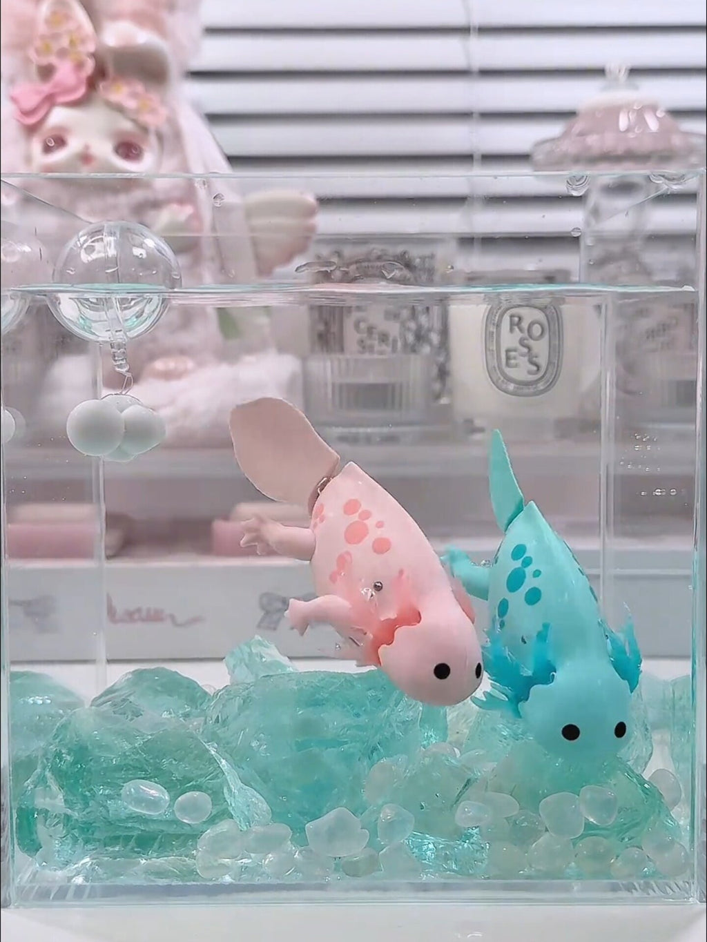 Electronic toy fish