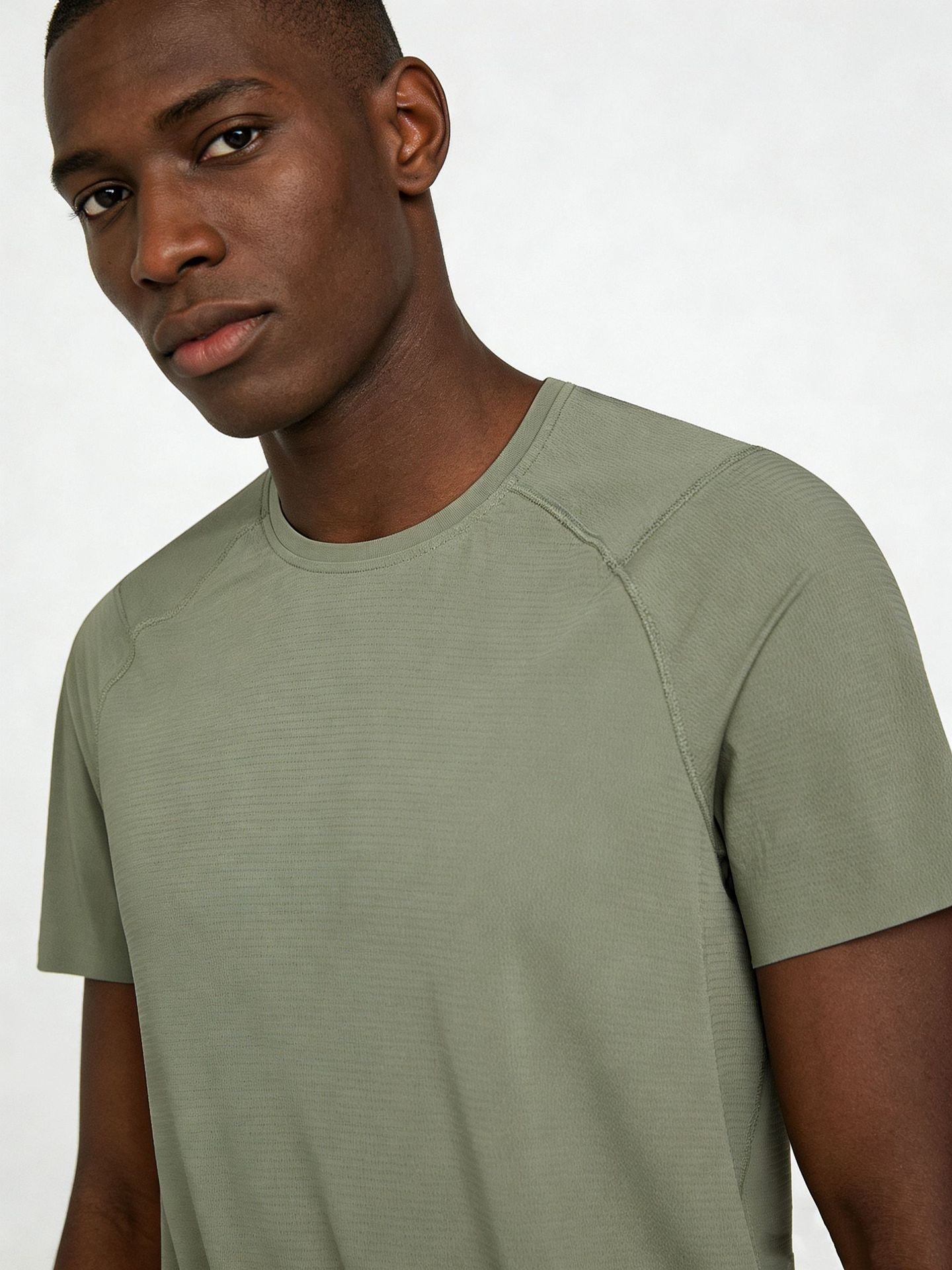 Summer T-Shirt Short-Sleeved Men's Seamless Ice Silk Breathable Quick-Drying Sun Protection Anti-Un Pure Color Youth Sports Round Neck T-Shirt for Men