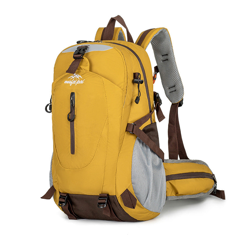 Lightweight Hiking Backpack with Air Cushion and laptop sleeve