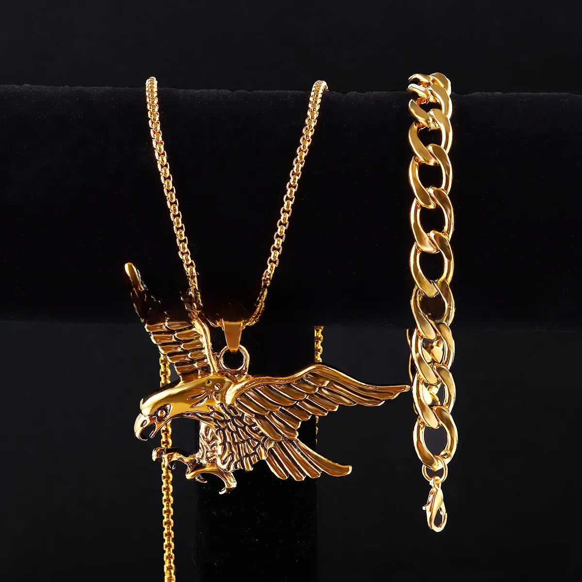 Pendant bracelet