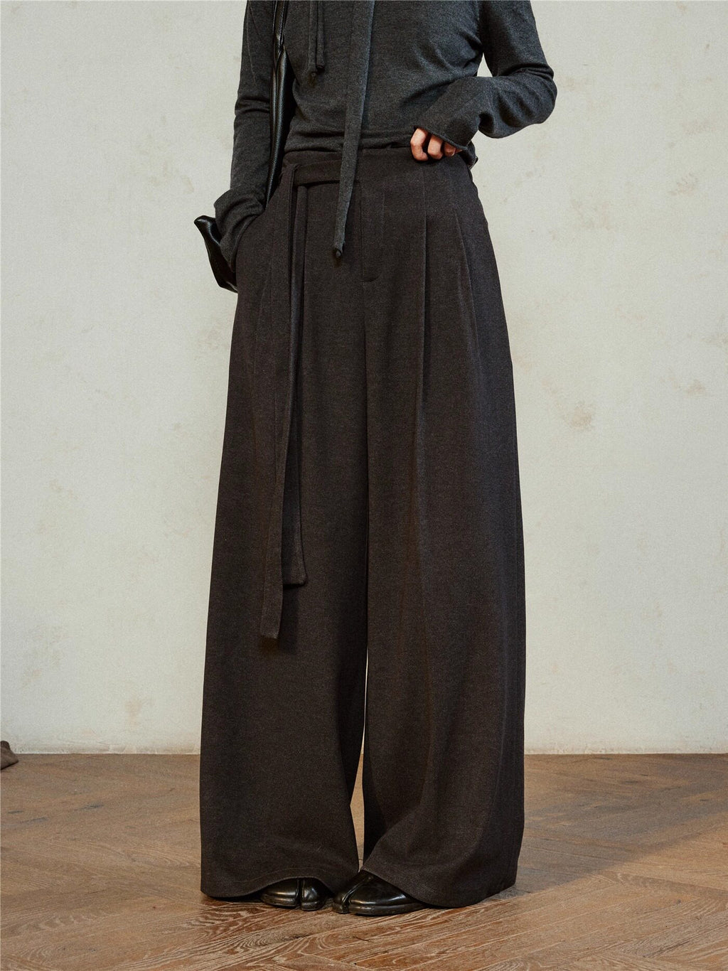 Minimalist Lace-Up Wide-Leg Pants