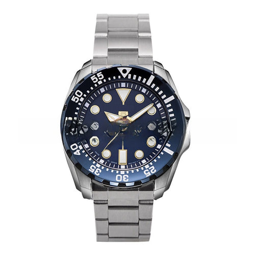 "Classic Pro-Style Quartz Diver Watch – Stainless Steel & Luminous Hands – 44mm Case"